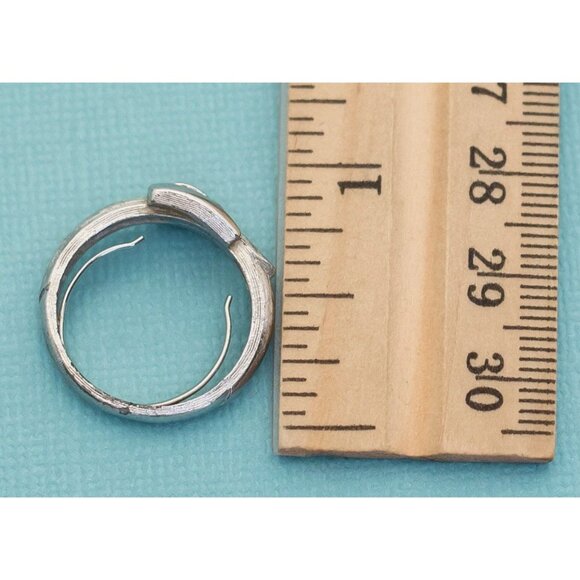 Vintage Silver Tone Ring Size 7 by Avon E22 - Picture 3 of 3